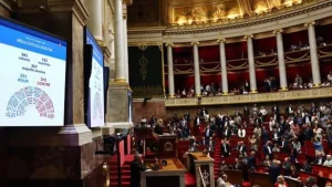 Francia aprueba ley que autoriza la eutanasia para pacientes terminales
