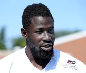 Deportan a Kenia exfutbolista de la NFL Daniel Adongo por faltas migratorias y antecedentes penales