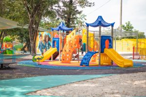 Alcaldía de Higuey entrega Parque Infantil “El Mundo de los Colores”, un espacio moderno e inclusivo para la niñez