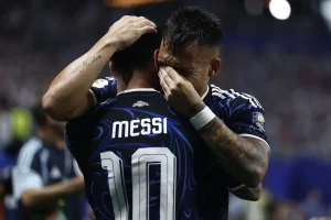 Argentina le gana a Inglaterra y avanza a la final del Mundial