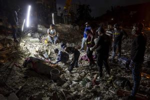Aumentan a 5,398 los fallecidos por doble terremoto en Venezuela
